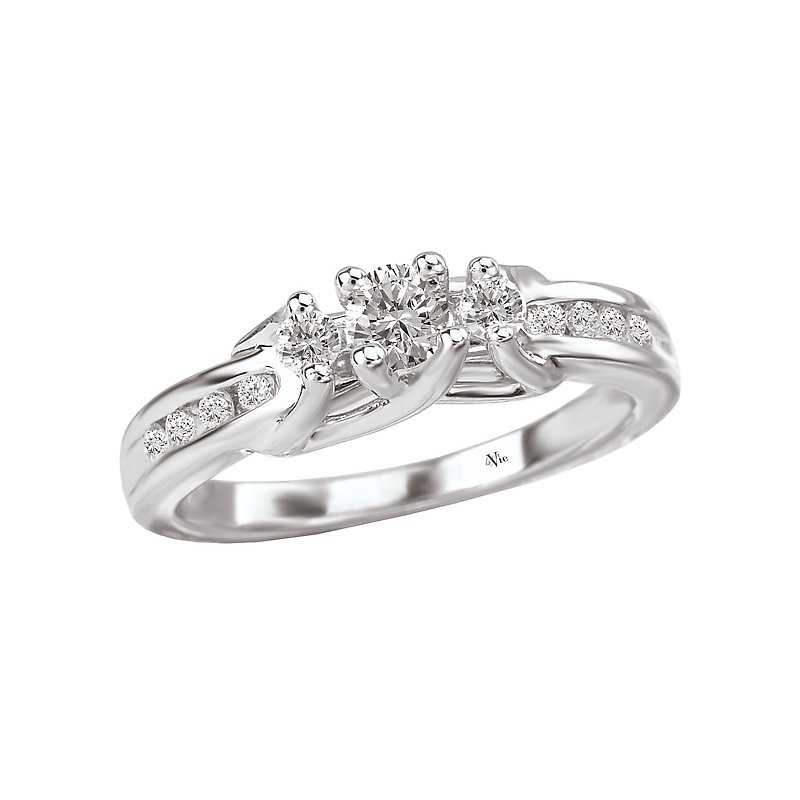 Lavie 3-Stone Diamond Ring