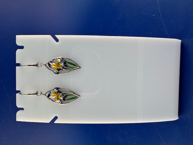 Iris earrings