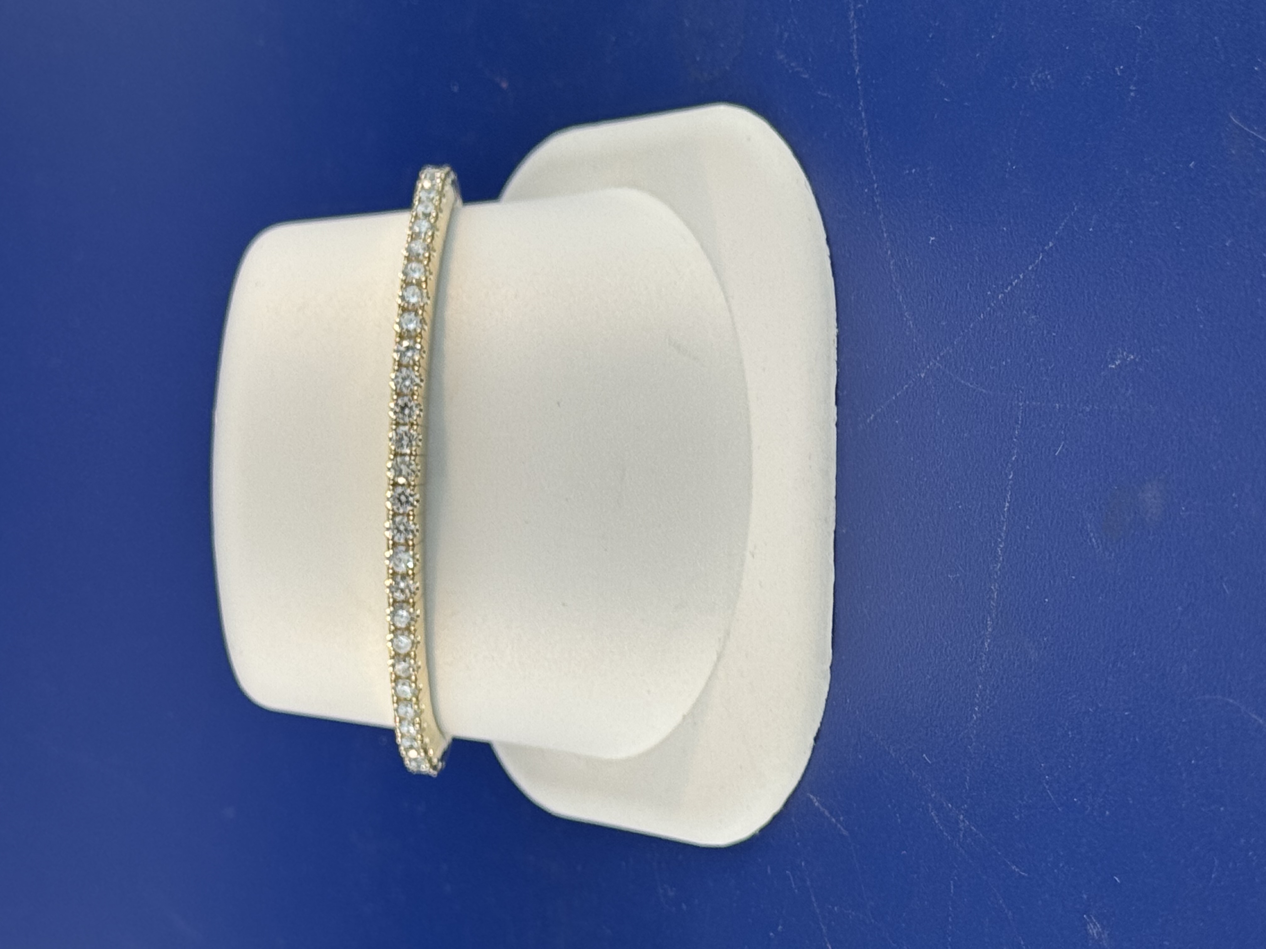 14 kt yellow gold flexible lab grown diamond bracelet