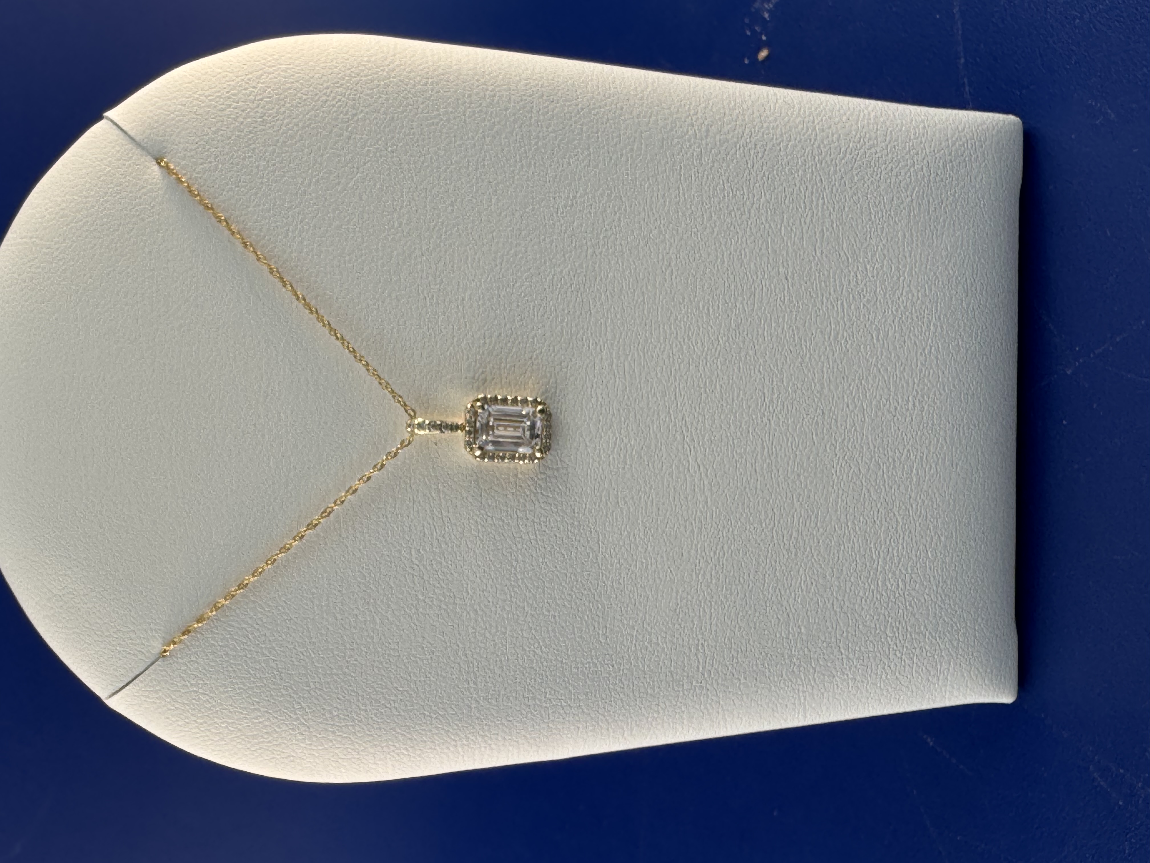 14 ct yellow gold emerald cut lab grown diamond halo pendant