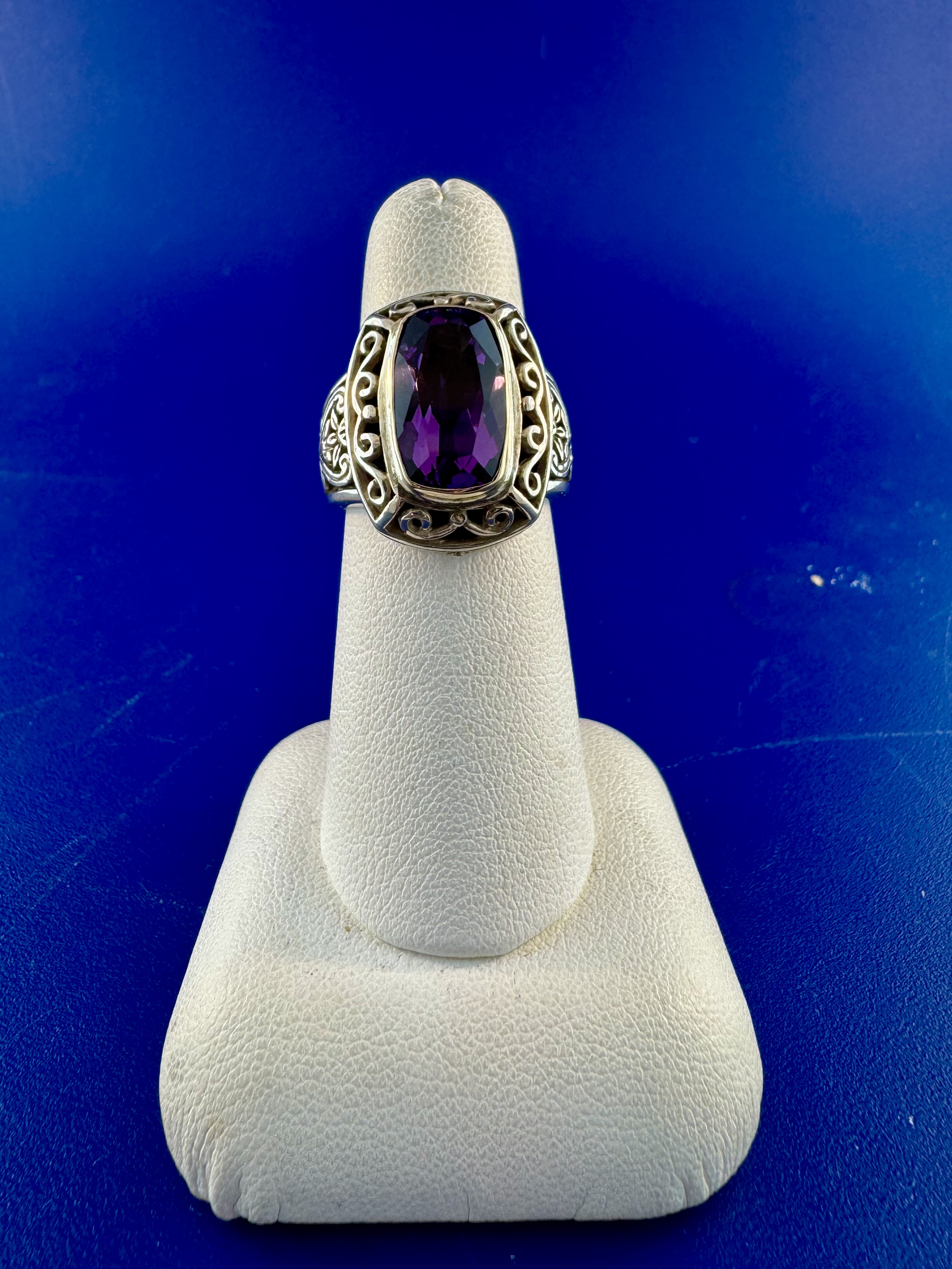 Sterling silver and 18 kt amethyst ring