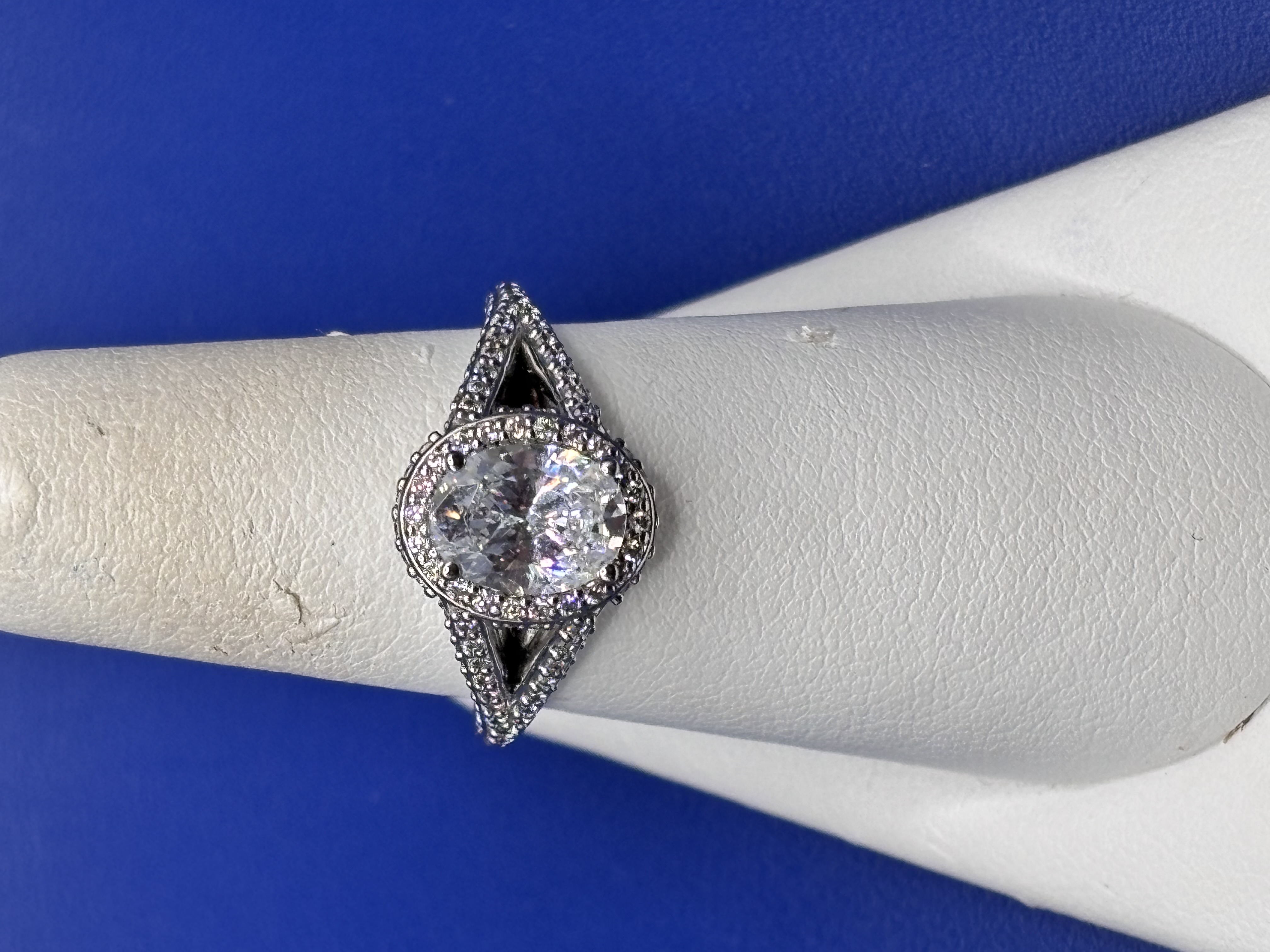 Split Shank Oval Halo Semi Mount