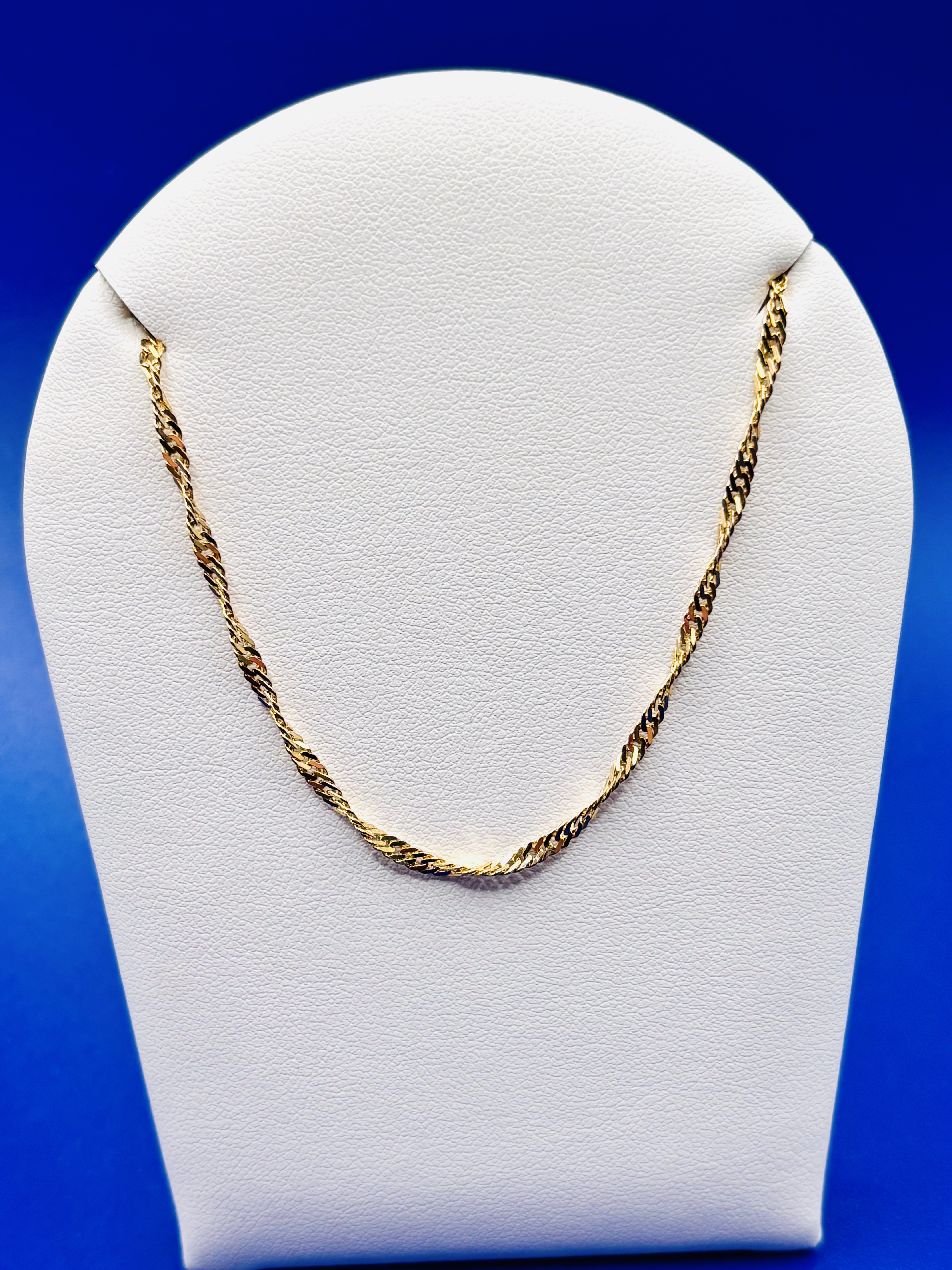 14kt Yellow Gold 16.5 Inch Singapore Chain