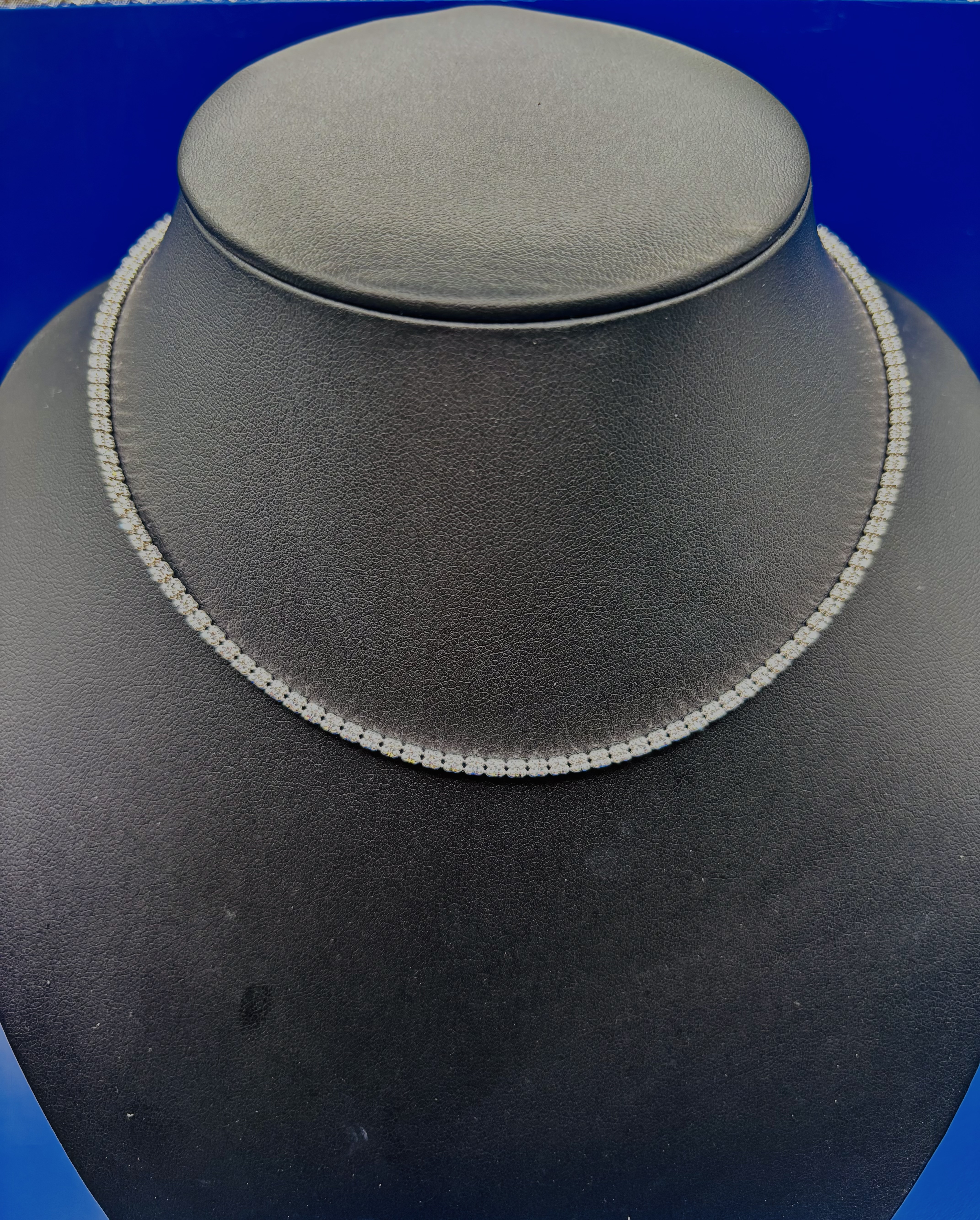 14kt White Gold 2.5mm Travel Tennis Necklace